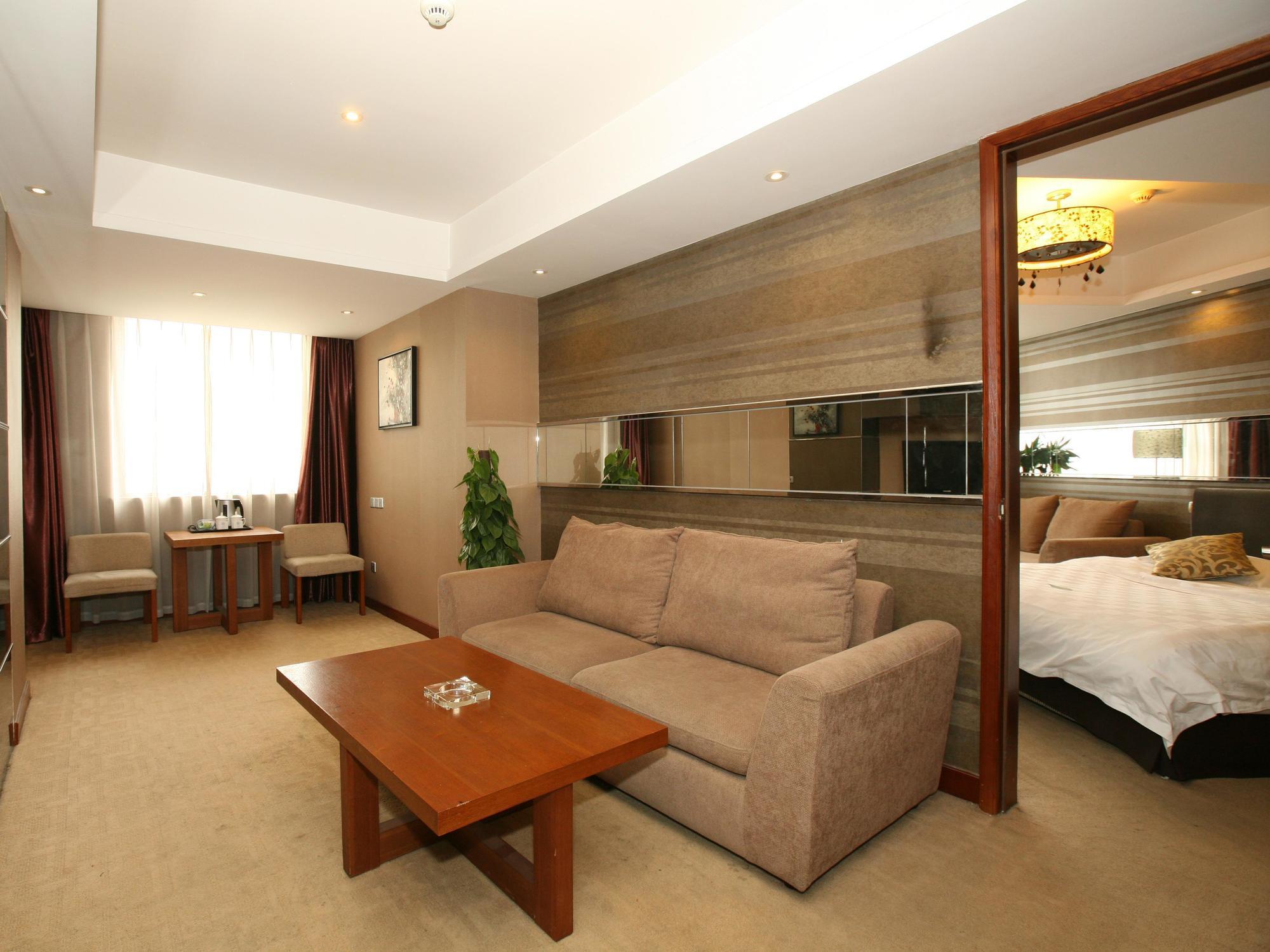 Renli Hotel Chengdu Exterior photo